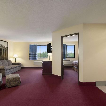 Super 8 By Wyndham Cuba Hotell Rom bilde