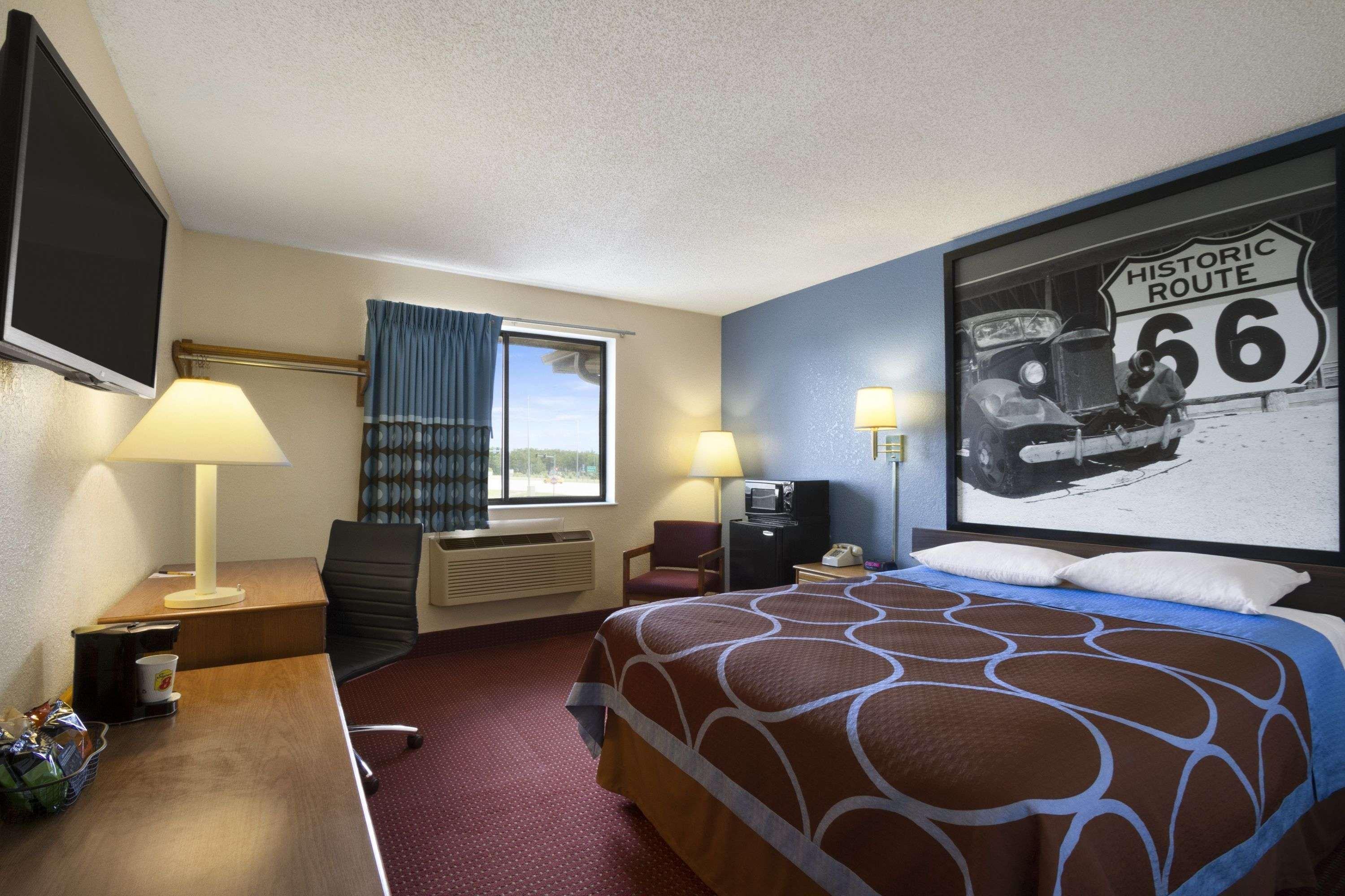 Super 8 By Wyndham Cuba Hotell Eksteriør bilde